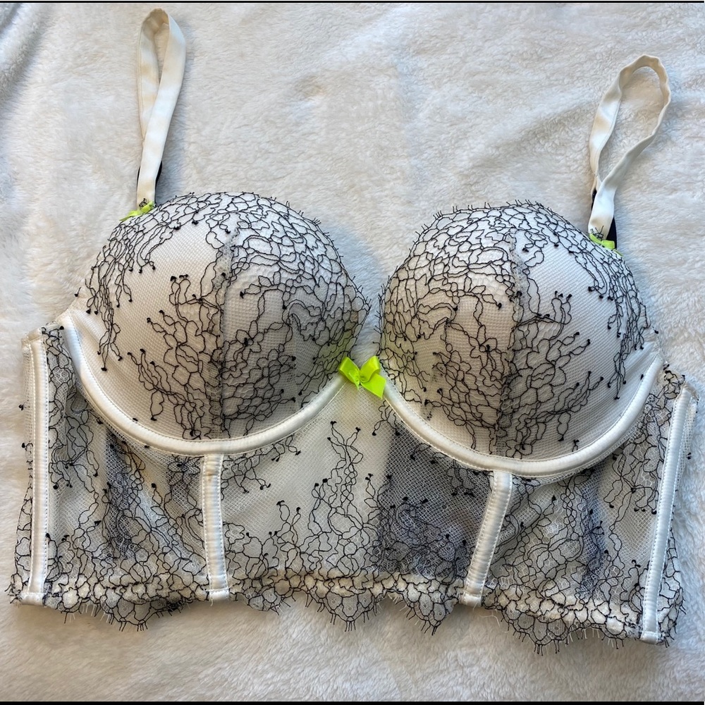 Victoria’s Secret bra